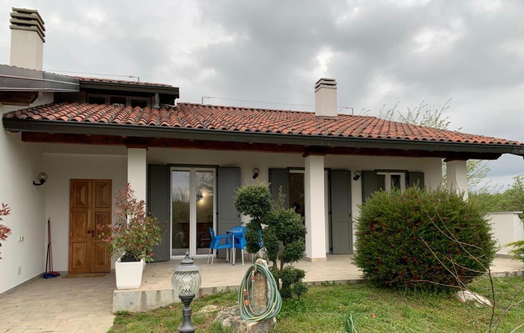 Casa Vacanze Al Capriano Appartamento Lampone Cantello Exterior foto