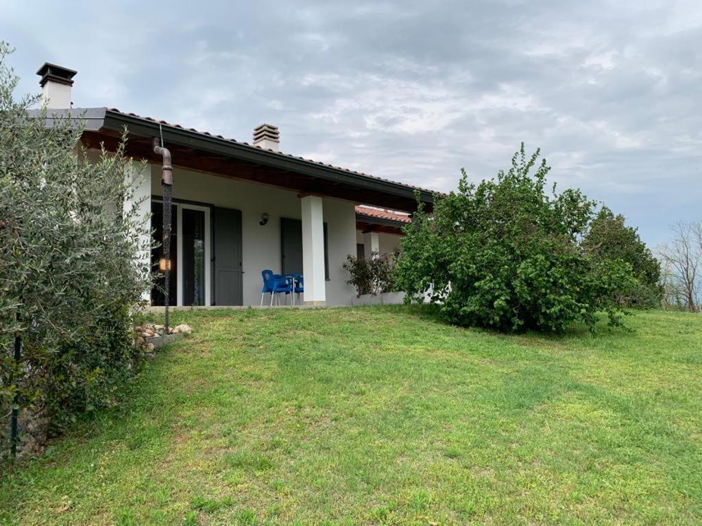 Casa Vacanze Al Capriano Appartamento Lampone Cantello Exterior foto